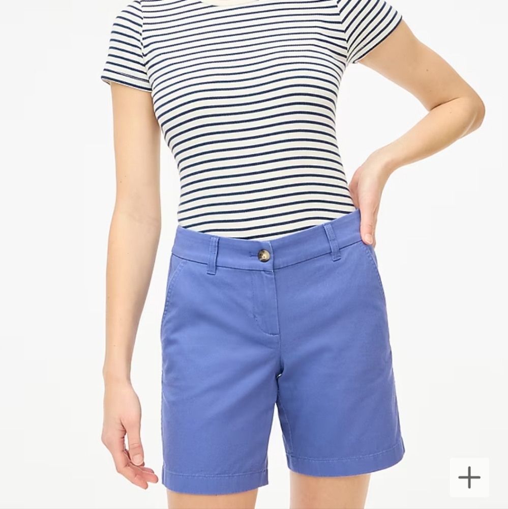 7" classic chino short